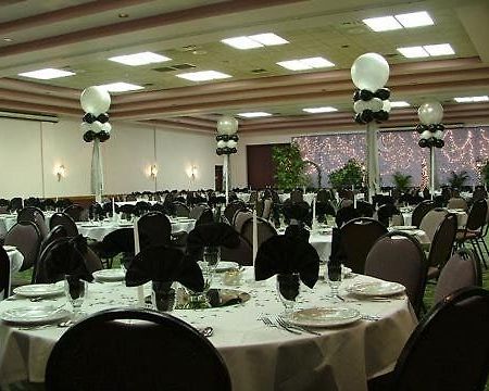 Rodeway Inn 캐딜락 레스토랑 사진