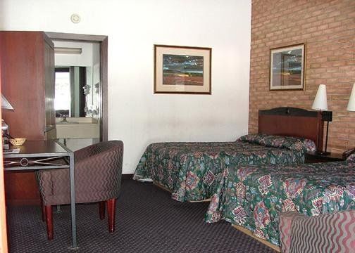 Rodeway Inn 캐딜락 객실 사진